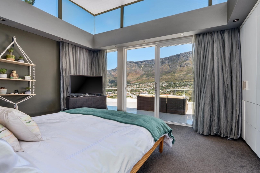 4 Bedroom Property for Sale in Tamboerskloof Western Cape
